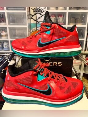RARE - Nike LeBron 9 Low 'Liverpool' - Size 9.5 Men's